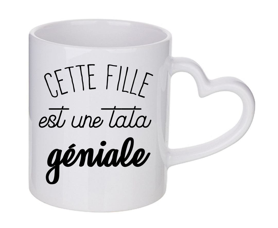 Mug coeur personnalisé Cette fille est une tata geniale