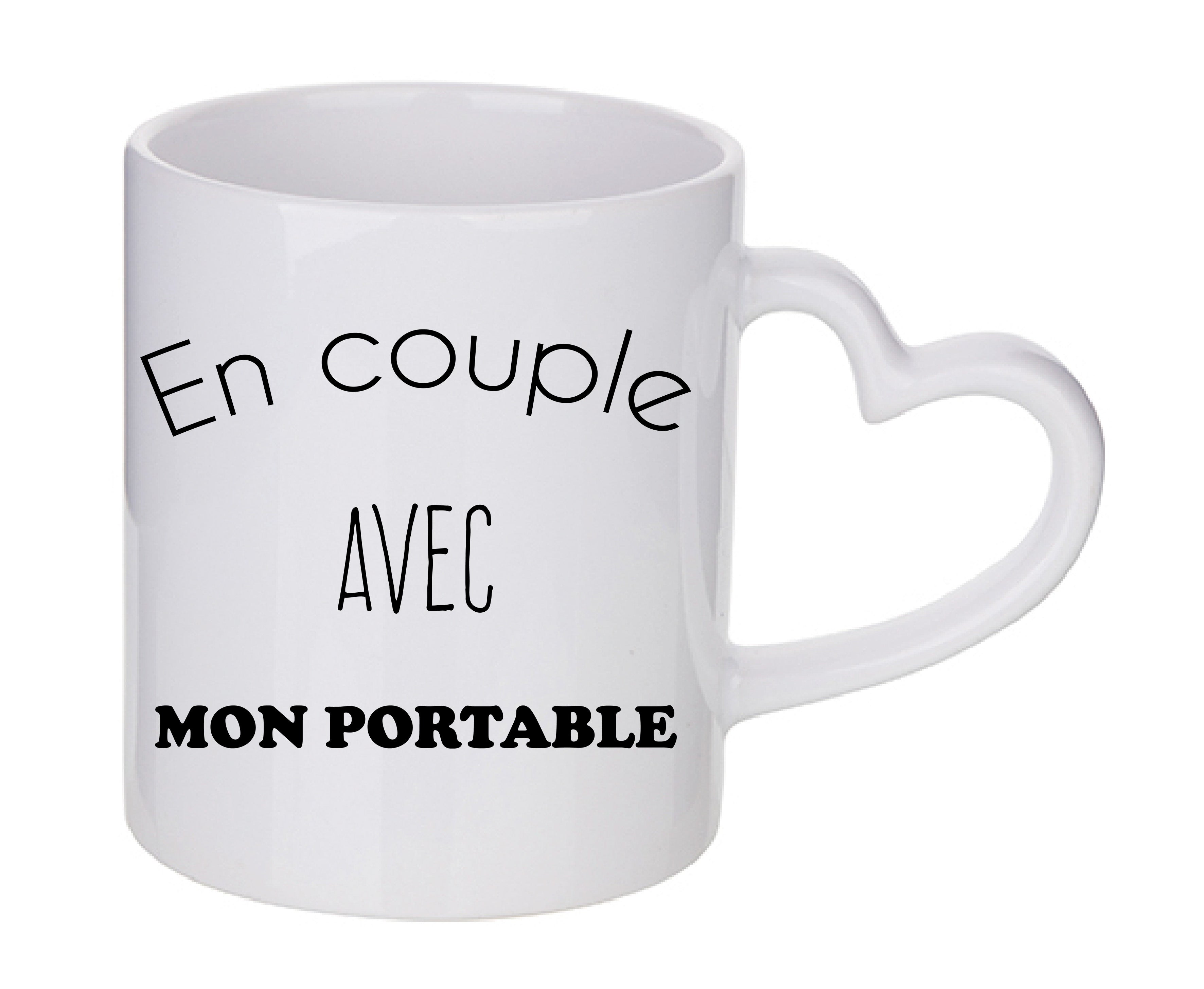 Mug coeur personnalisé En couple avec mon portable