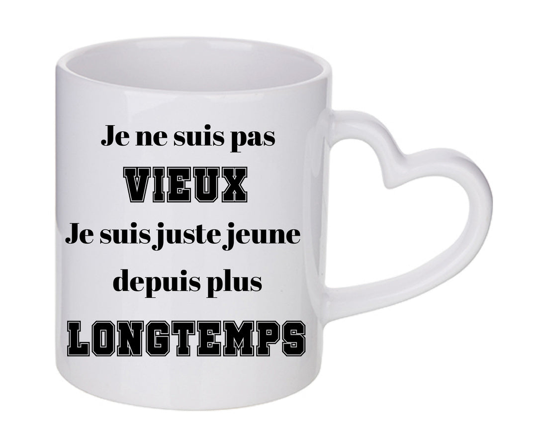 Mug coeur personnalisé Je ne suis pas vieux V2