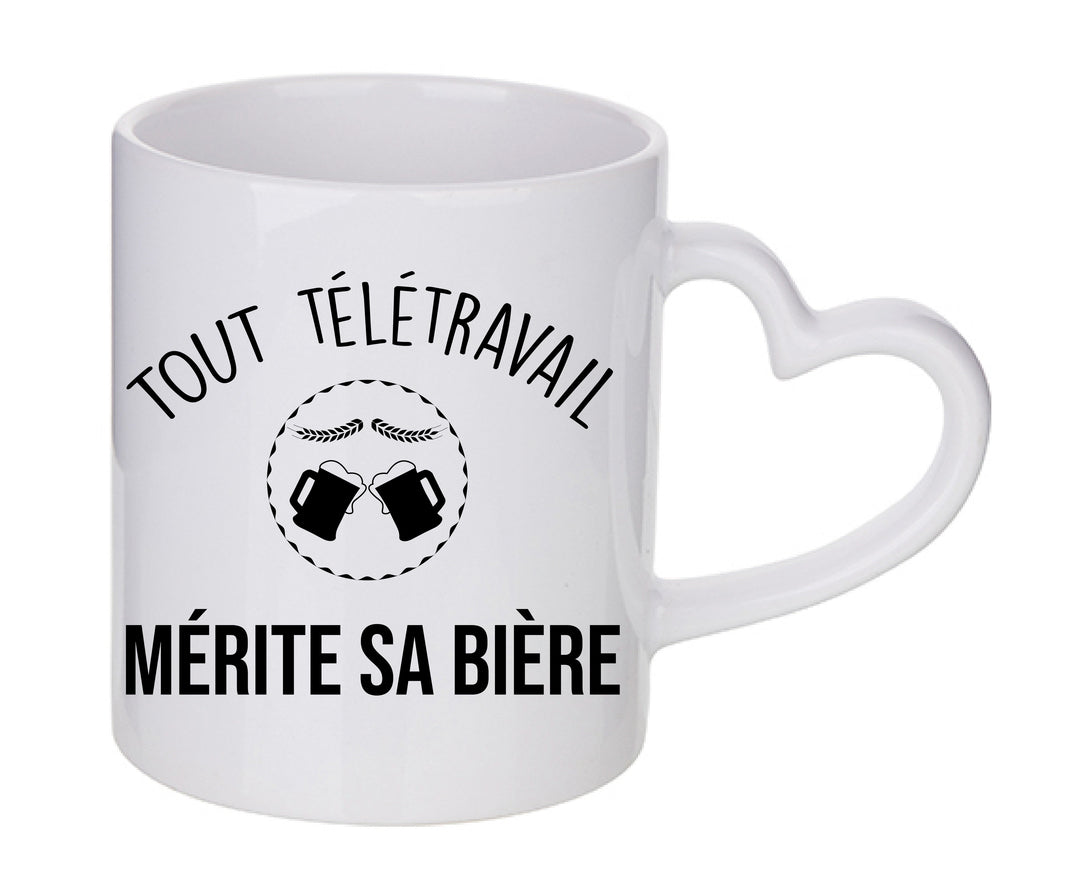 Mug coeur personnalisé Tout télétravail mérite sa bière