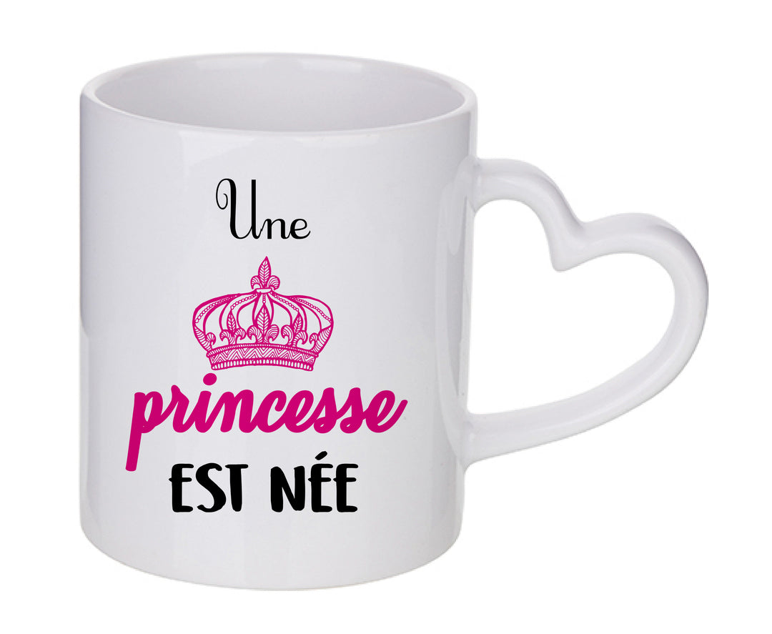 Mug coeur personnalisé Une princesse est nee