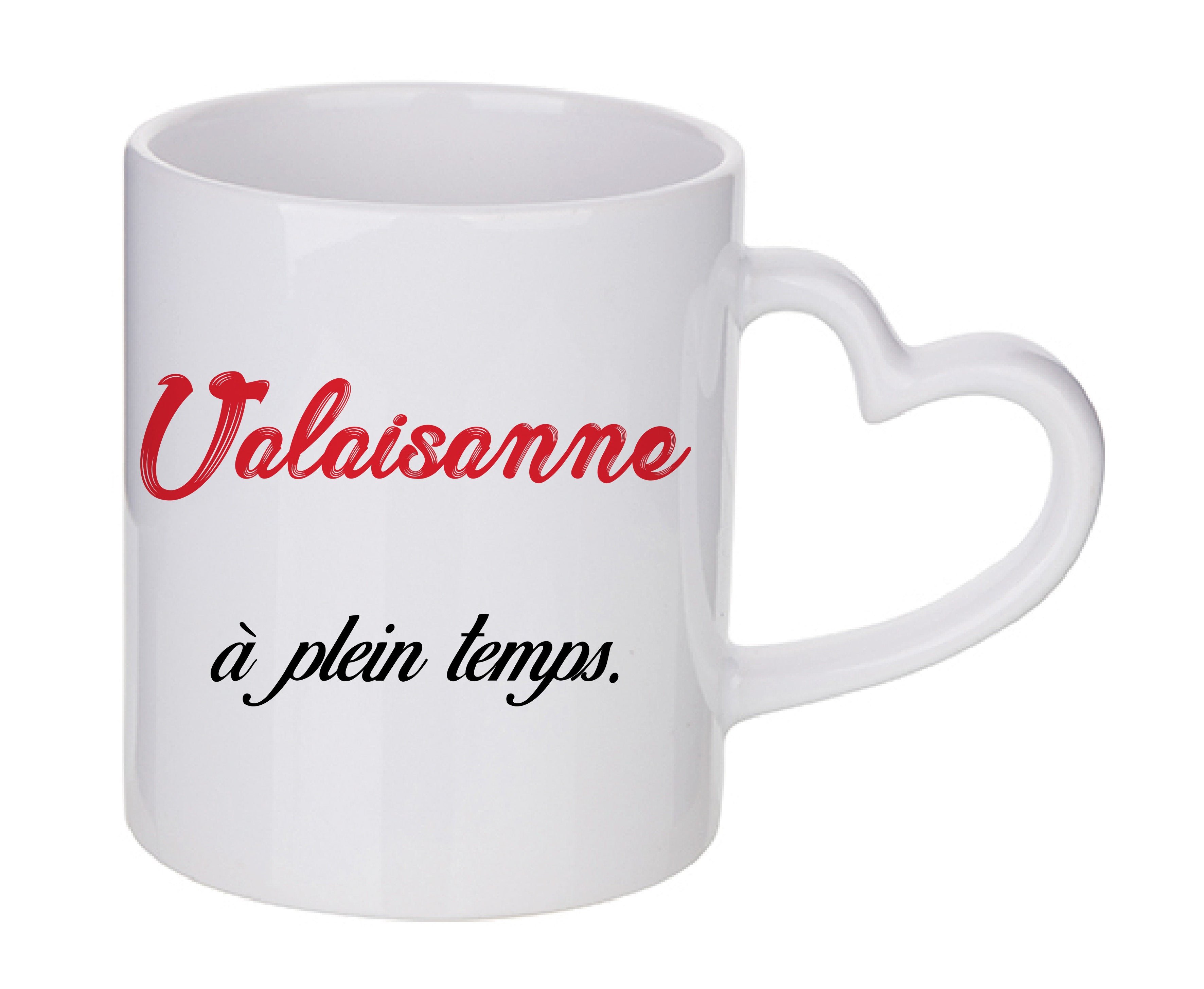 Mug coeur personnalisé Valaisanne a plein temps
