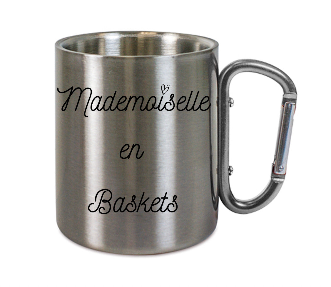 Mug inox mousqueton personnalisé Mademoiselle en baskets
