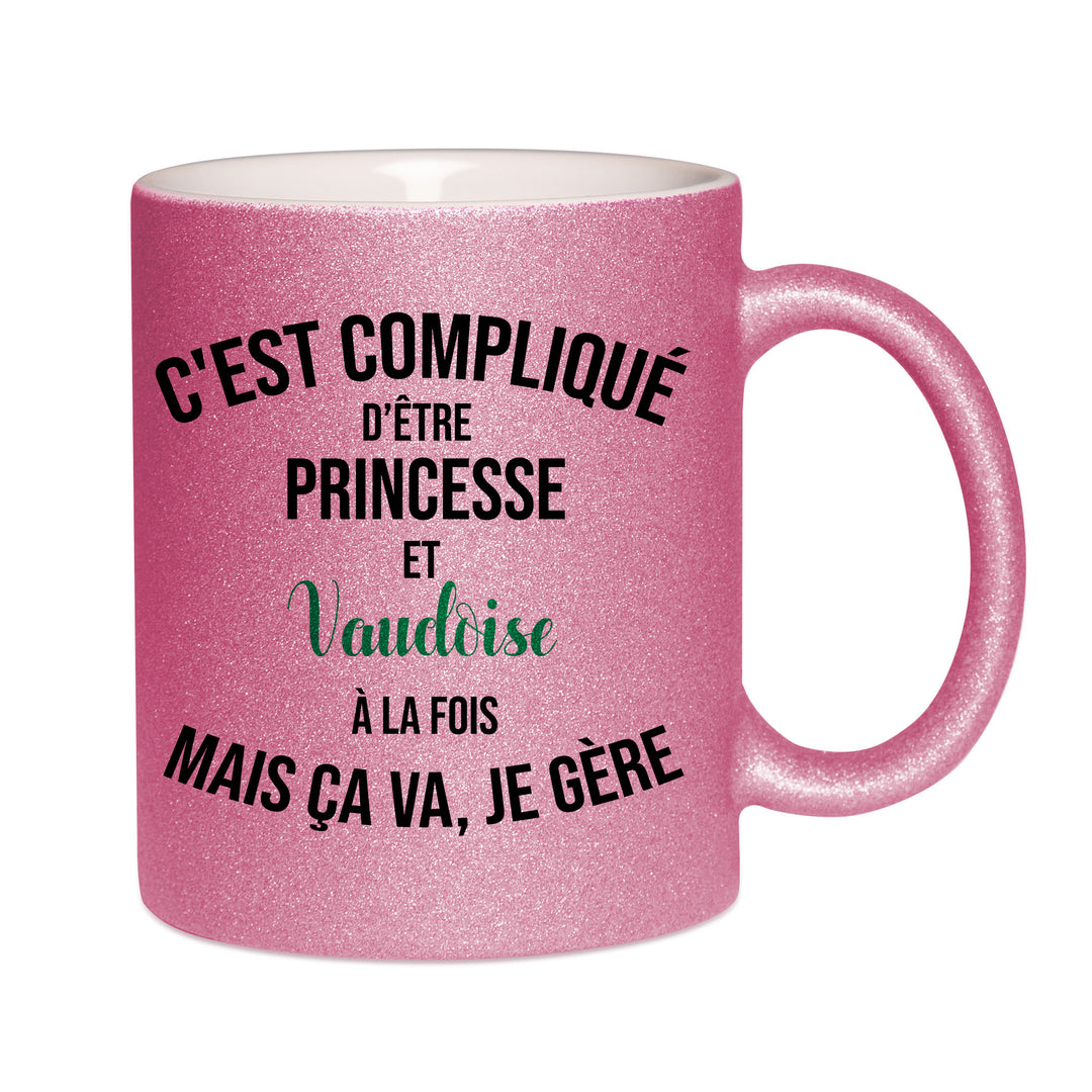 Mug paillettes rose personnalisé C'est complique d'etre princesse et vaudoise à la fois