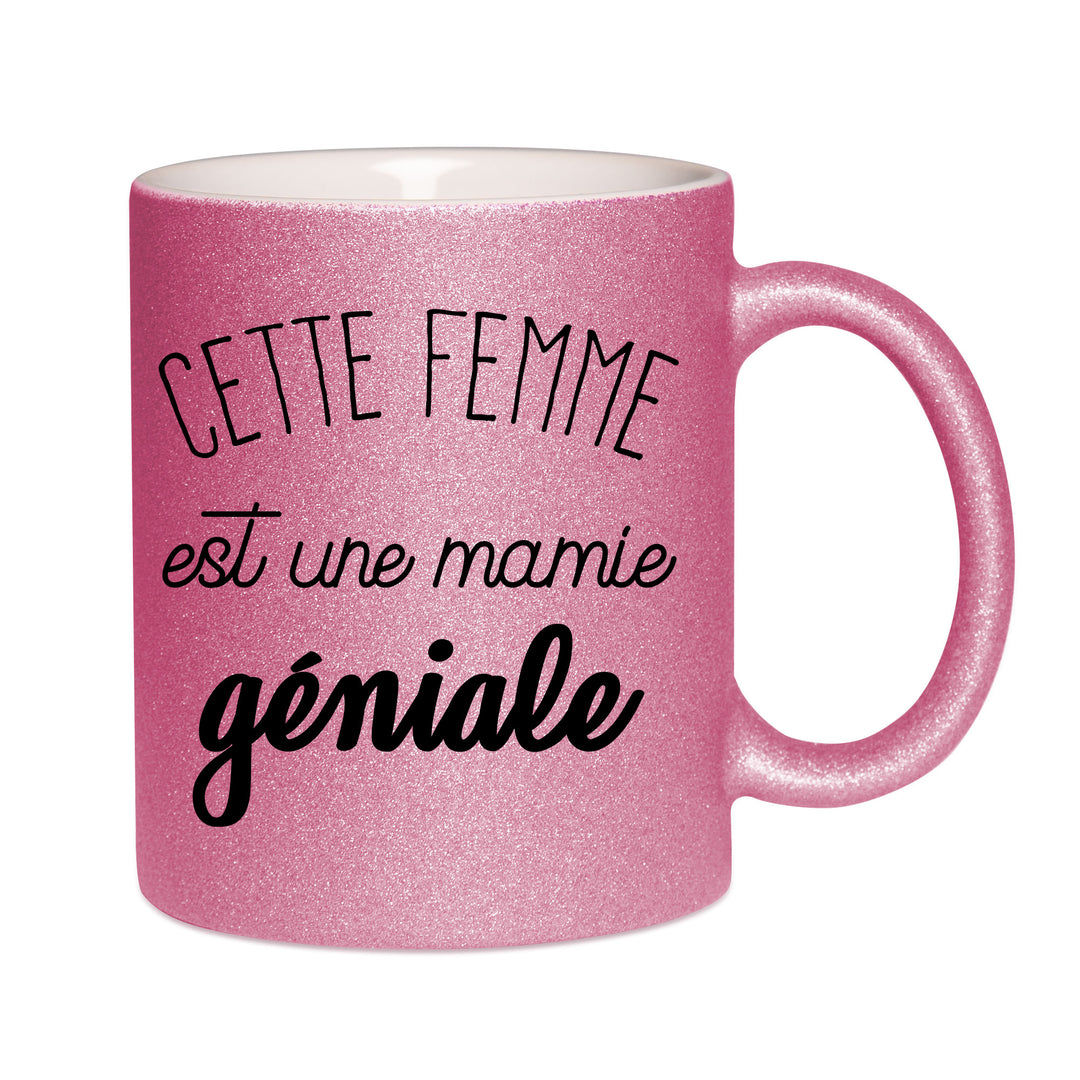 Mug paillettes rose personnalisé Cette femme est une mamie geniale