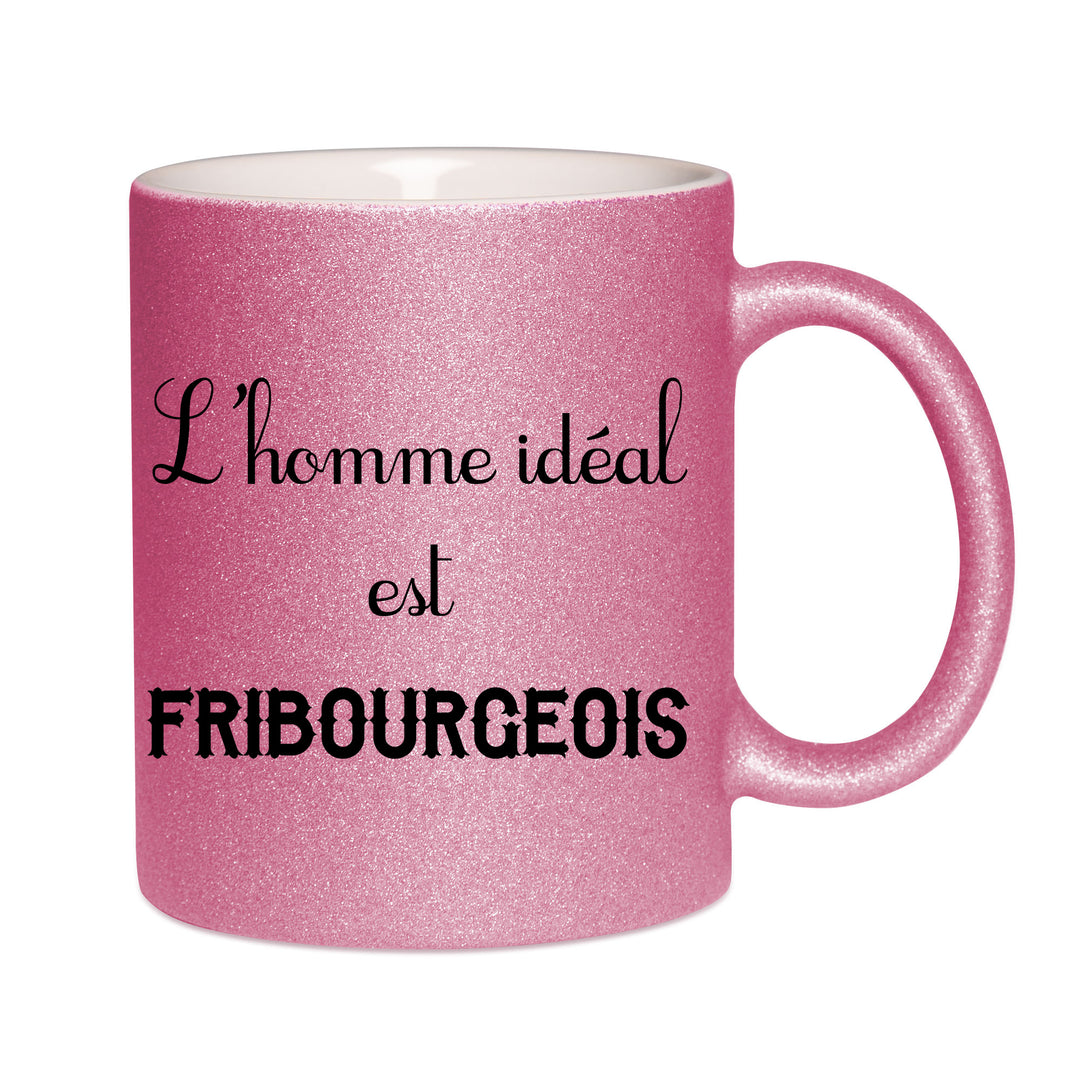 Mug paillettes rose personnalisé L'homme ideal est Fribourgeois