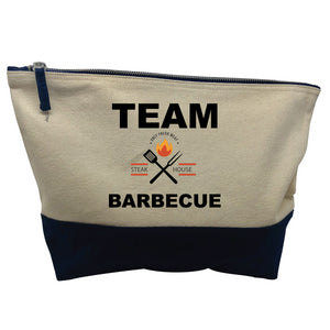 pochette bleue motif Team Barbecue