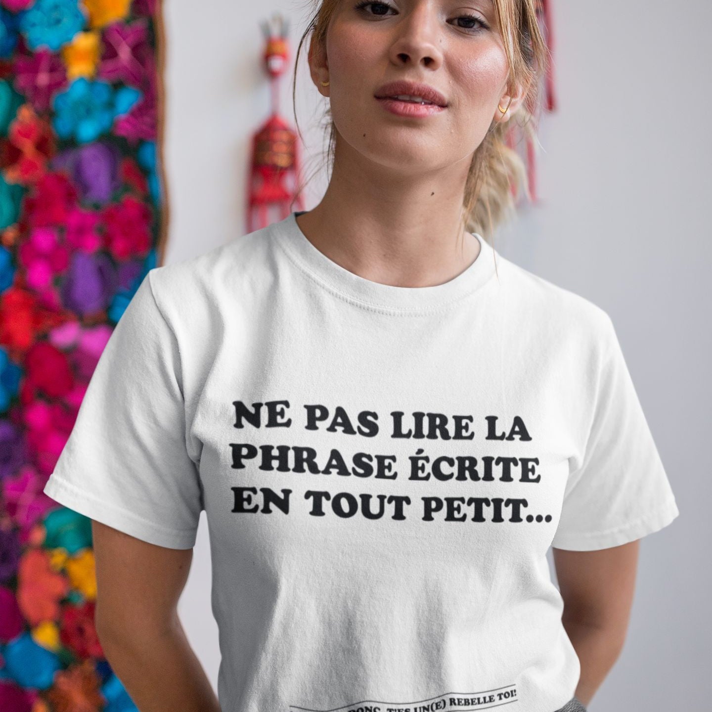 T-shirt femme Ne pas lire la phrase écrite en tout petit - L'atelier Suisse