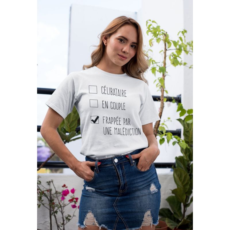 T-shirt femme Frappée par une malédiction - L'atelier Suisse